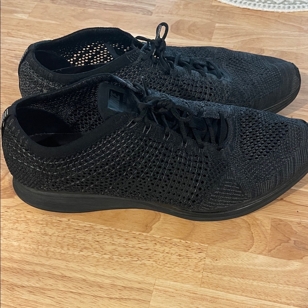 Men's Nike Flyknit Racer